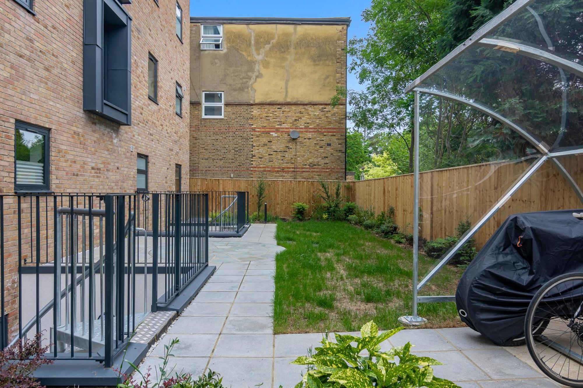 Spacious, 3 Bedroom, 2 Bathroom, Surbiton Esterno foto